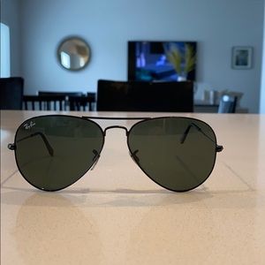 Ray-Ban large aviator black metal sunglasses